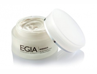 EGIA. ������ ����������� ���� Day High Protective cream 50��. FP-15